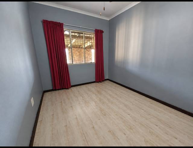 3 BEDROOM HOUSE FOR SALE IN ROTHDENE